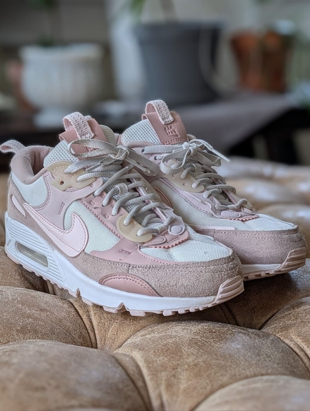 Nike Women's Air Max 90 Futura White Pink Size 7.5 DM9922 Running Sneakers Shoes